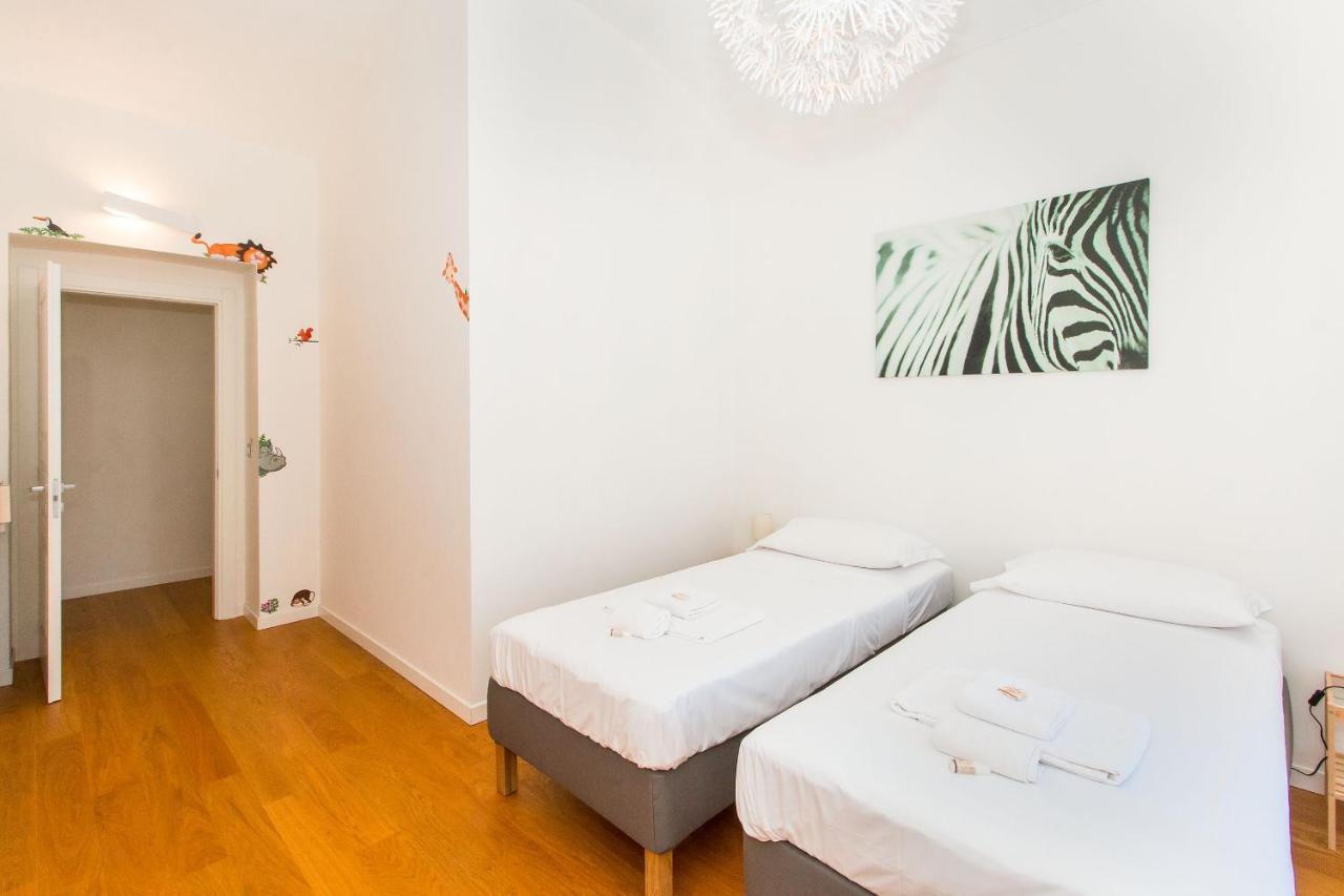 Porta Nuova & Parco Del Valentino Roomy Flat Turin Exteriör bild