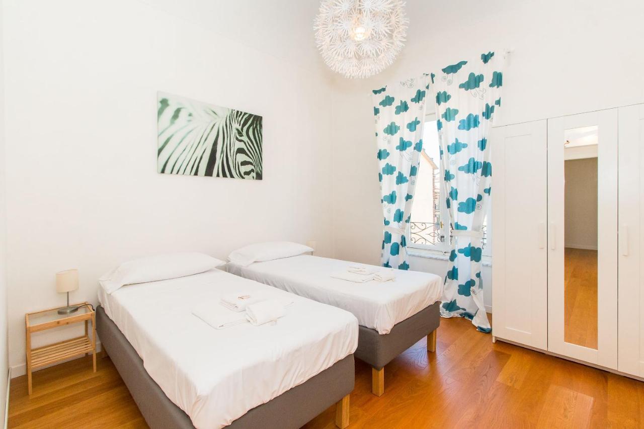 Porta Nuova & Parco Del Valentino Roomy Flat Turin Exteriör bild